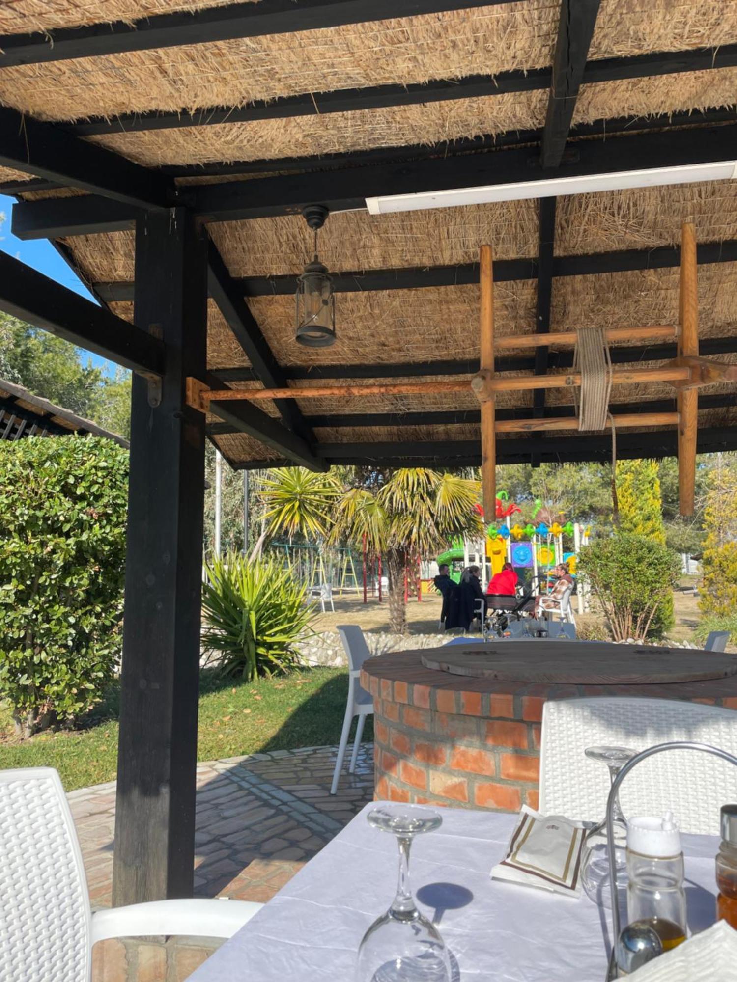 Agroturizem Eldi Hotel Fier Exterior photo
