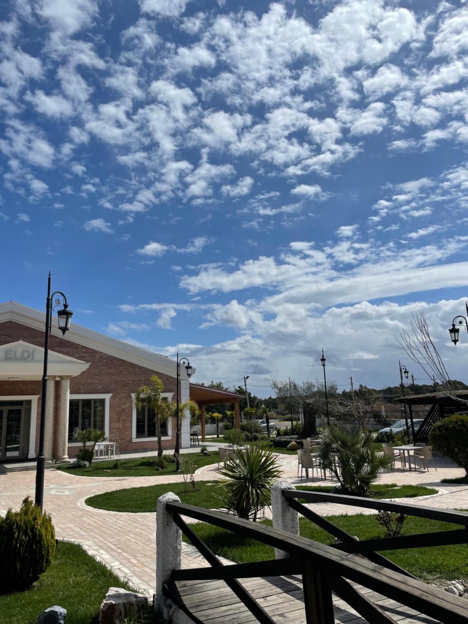 Agroturizem Eldi Hotel Fier Exterior photo