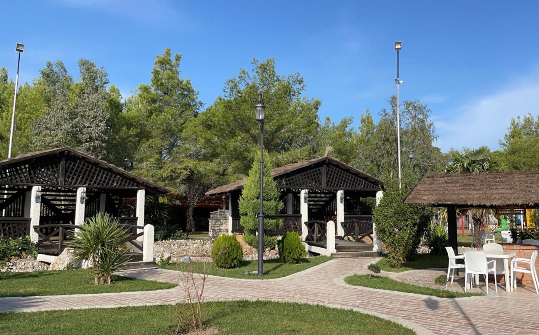 Agroturizem Eldi Hotel Fier Exterior photo